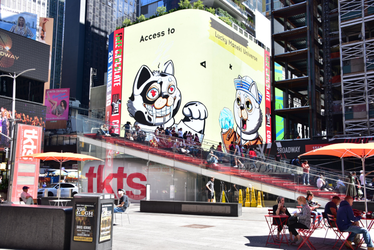 Lucky Maneki Community Reveals New Line of NFT Collectibles on Times Square Billboard